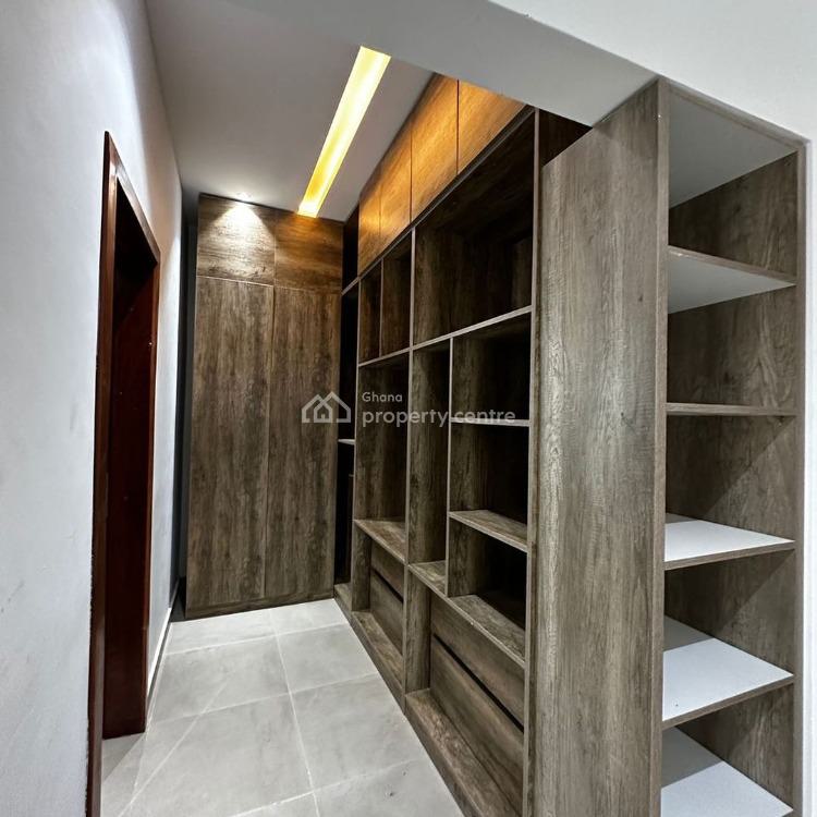 Executive 4 Bedroom House with Boys Quarters at North Legon, North Legon, Accra, House for Sale