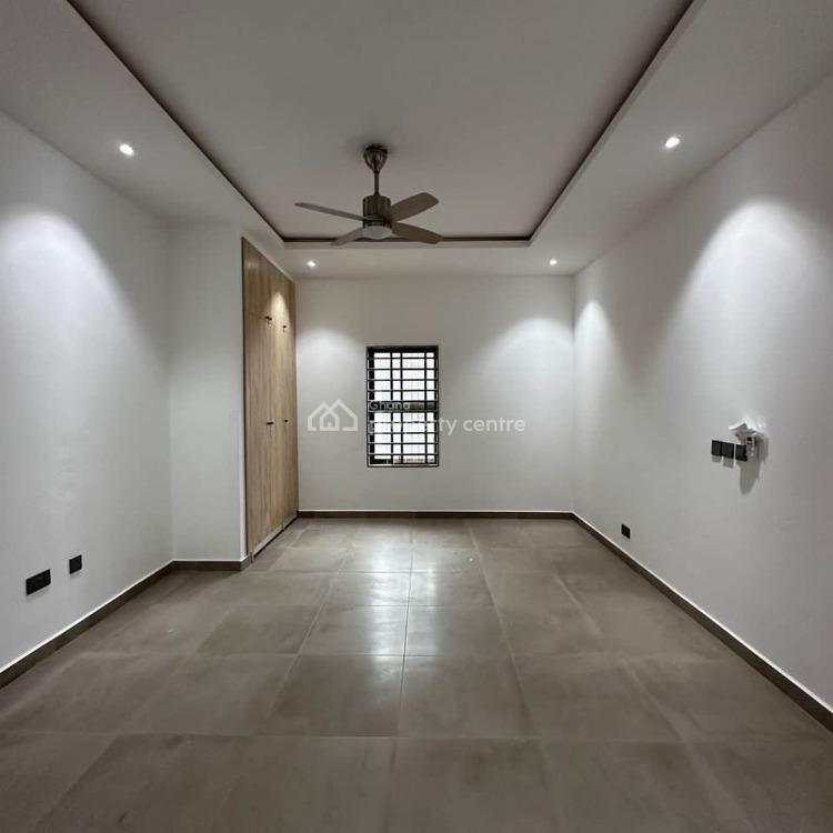 Executive 4 Bedroom House with Boys Quarters at North Legon, North Legon, Accra, House for Sale