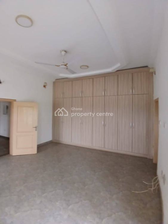 Executive 4 Bedroom House at Lakeside Community 8, Ashaley Botwe, Adenta Municipal, Accra, House for Sale