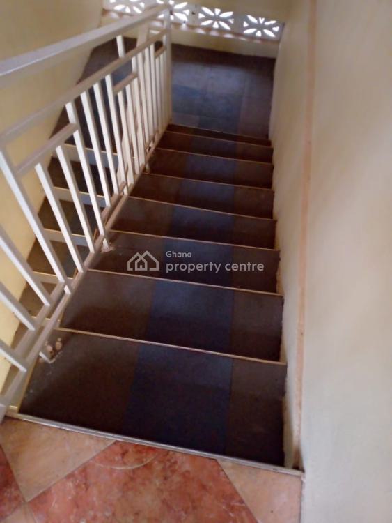 Three Bedroom with One Washroom Apartment, Abrepo, Kumasi Metropolitan, Ashanti, Apartment for Rent