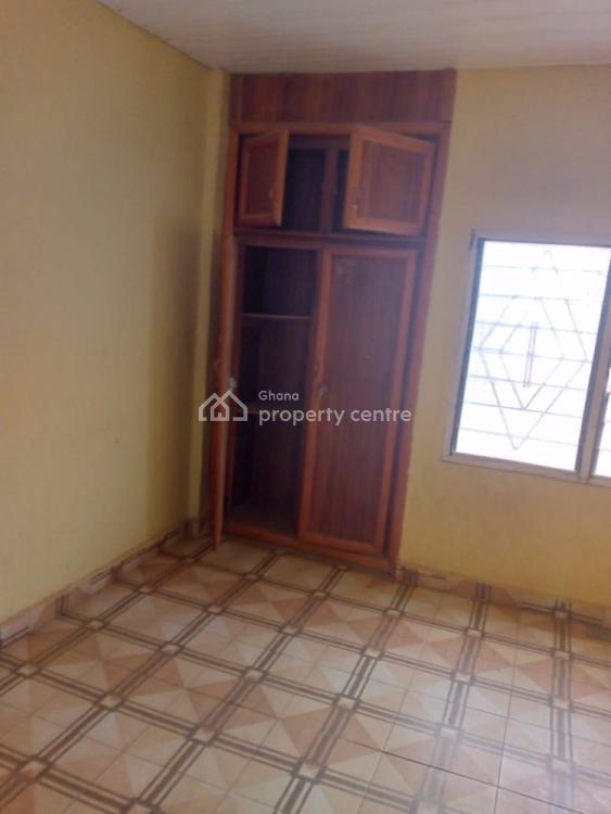 Three Bedroom with One Washroom Apartment, Abrepo, Kumasi Metropolitan, Ashanti, Apartment for Rent