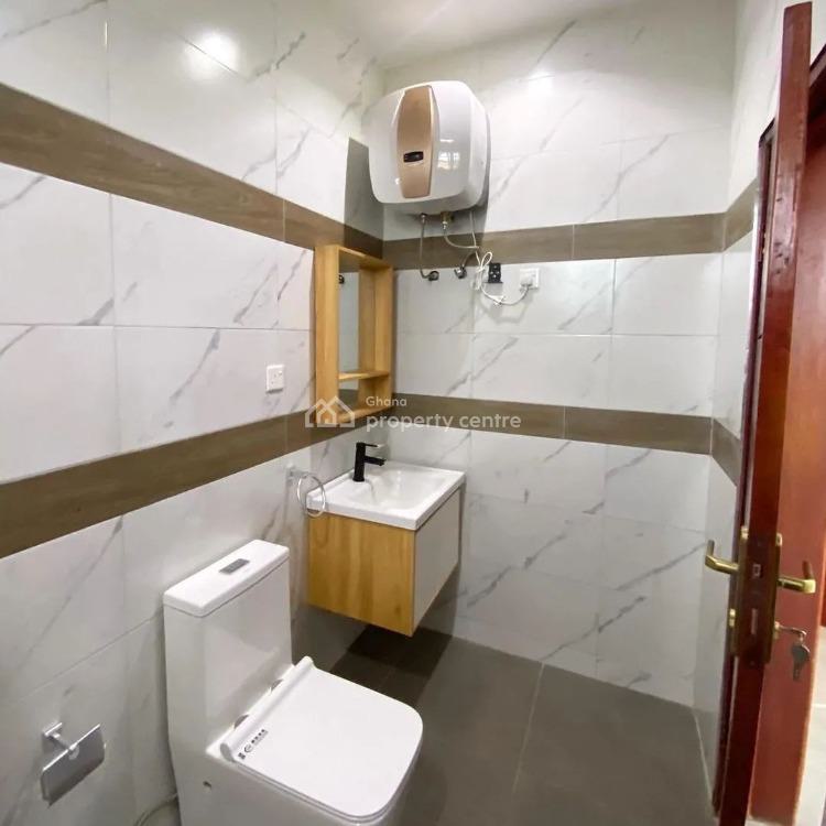Executive 2 Bedrooms Apartment at East Lakeside Estate, Ashaley Botwe, Adenta Municipal, Accra, Apartment for Rent