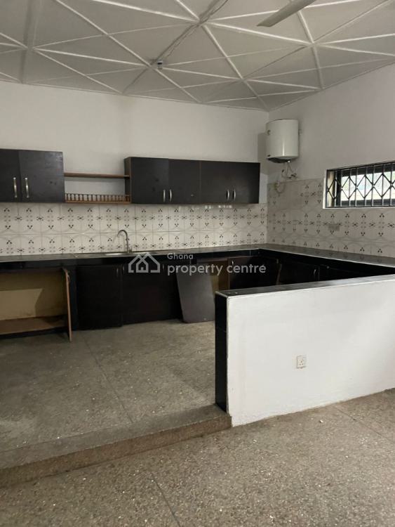 Executive 4 Bedroom House with One Outhouse at Dzorwulu, Dzorwulu, Accra, House for Rent