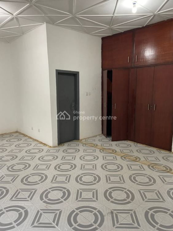 Executive 4 Bedroom House with One Outhouse at Dzorwulu, Dzorwulu, Accra, House for Rent