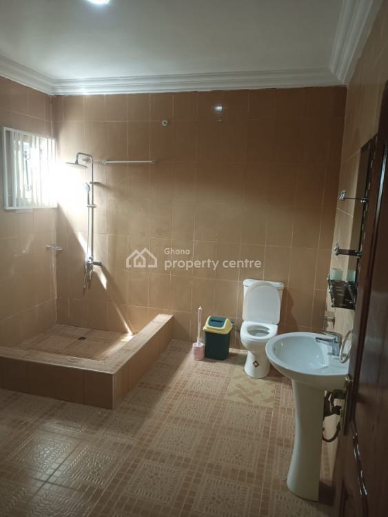 Seven 7- Bedroom Full House, Ahodwo-daban Newsite, Kumasi Metropolitan, Ashanti, House for Rent