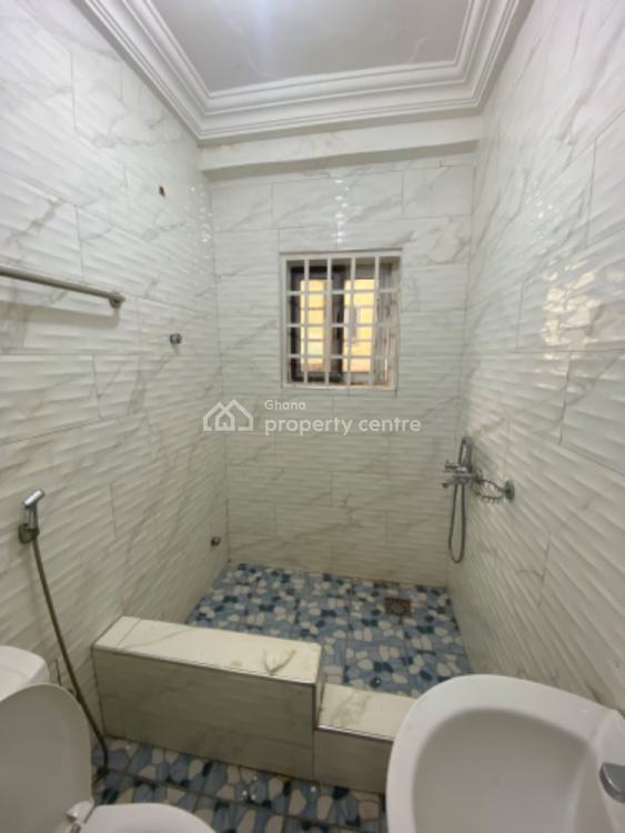 Newly Built Chamber and Hall, Santasi-anyinam, Kumasi Metropolitan, Ashanti, Apartment for Rent