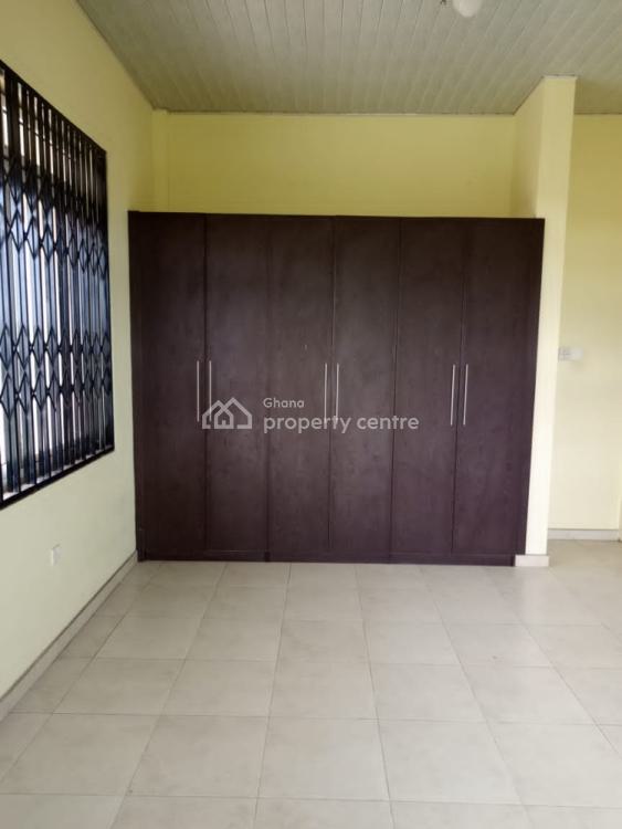 5 Bedrooms Storey with Out House, Tdc Estate, Community 22, Tema, Accra, Townhouse for Rent