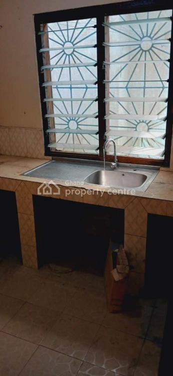 2 Bedroom with Kitchen and Hall, Abrantie 30, Ga Central Municipal, Accra, Mini Flat for Rent