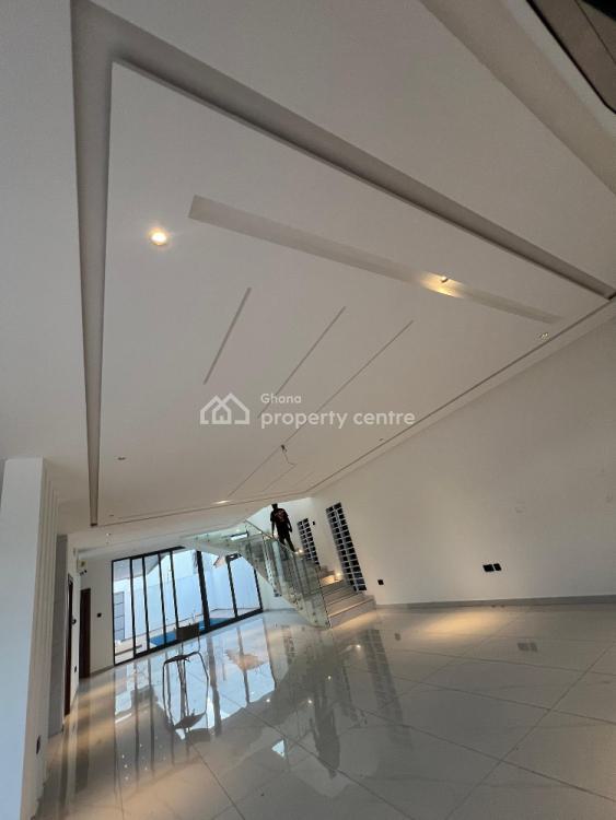 En-suite 5 Bedroom Luxury House with Swimming Pool, Adenta Municipal, Accra, Detached Duplex for Sale