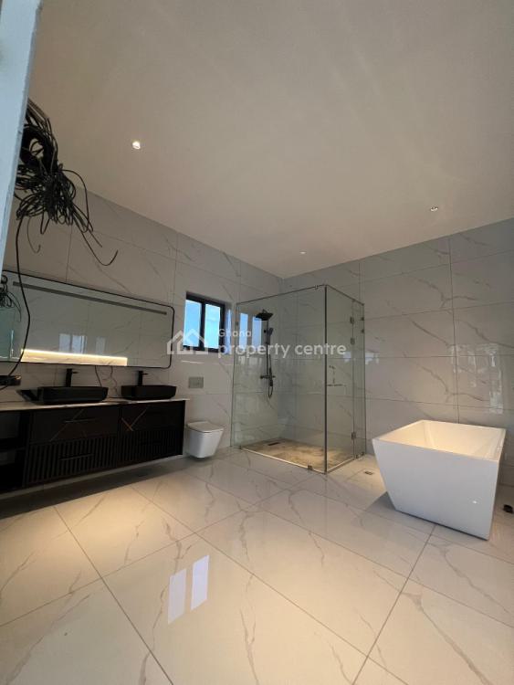 En-suite 5 Bedroom Luxury House with Swimming Pool, Adenta Municipal, Accra, Detached Duplex for Sale