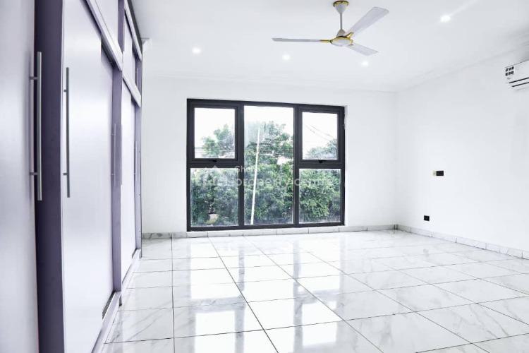 Executive 4 Bedrooms House, Ritz Junction, Adenta Municipal, Accra, House for Sale