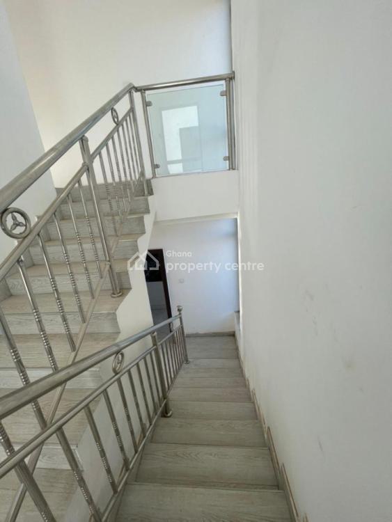 Executive 4 Bedrooms Townhouses, Oyarifa, La Nkwantanang Madina Municipal, Accra, Townhouse for Rent