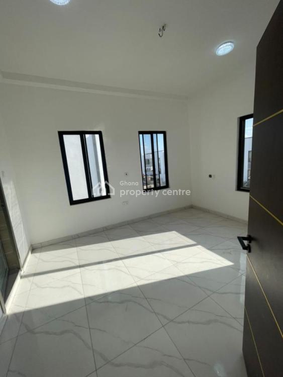 Executive 4 Bedrooms Townhouses, Oyarifa, La Nkwantanang Madina Municipal, Accra, Townhouse for Rent