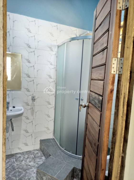 Executive 2 Bedrooms Self Contained Apartment at Osu Nyaniba Estate, Osu, Accra, Apartment for Rent