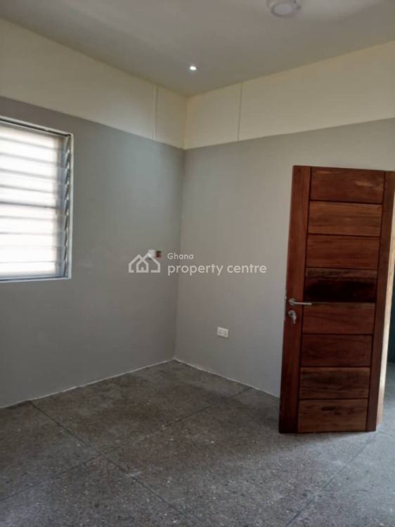Executive 2 Bedrooms Self Contained Apartment at Osu Nyaniba Estate, Osu, Accra, Apartment for Rent