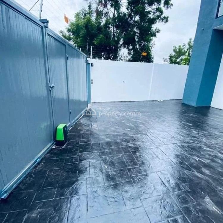 Executive 3 Bedrooms Self Compound House at East Legon Ogbojo, Ogbojo, Adenta Municipal, Accra, House for Rent