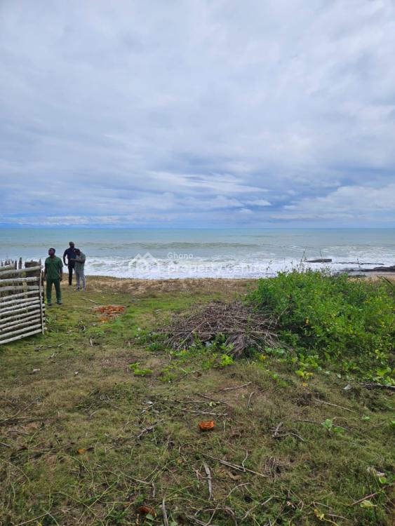 Beach Land in Ampenyin, Cape Coast Metropolitan, Central Region, Mixed-use Land for Sale