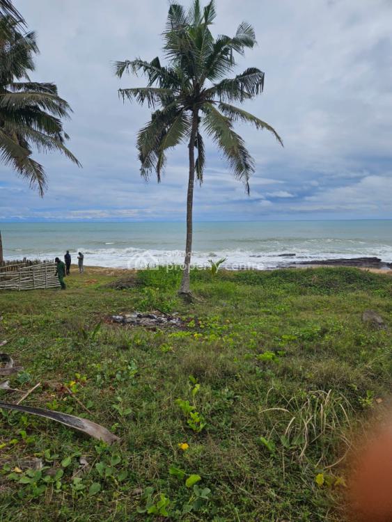 Beach Land in Ampenyin, Cape Coast Metropolitan, Central Region, Mixed-use Land for Sale