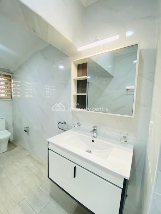 Executive 4 Bedroom House with Boys Quarters at Cantonments, Cantonments, Accra, House for Rent