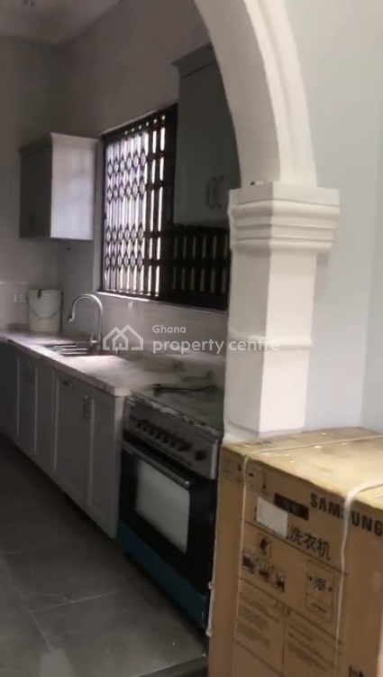 Newly Built Three Bedrooms Full House, Tech-kentikrono, Kumasi Metropolitan, Ashanti, House for Rent
