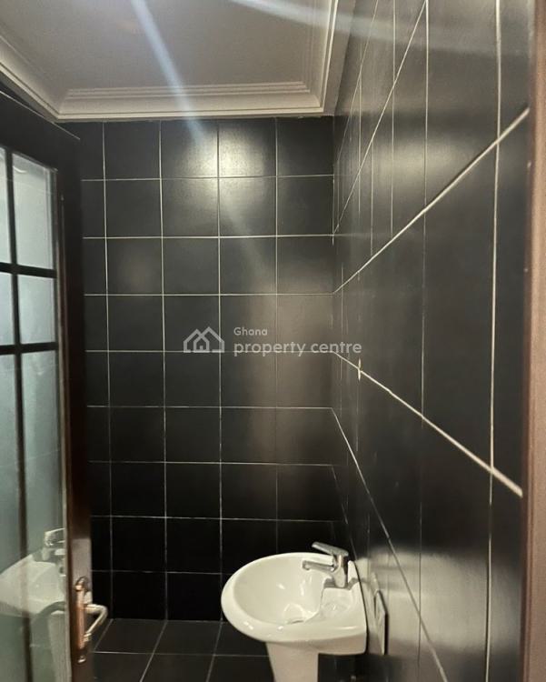 Executive 2 Bedrooms Apartment ( 4 on a Compound), Adjiringanor, East Legon, Accra, Apartment for Rent