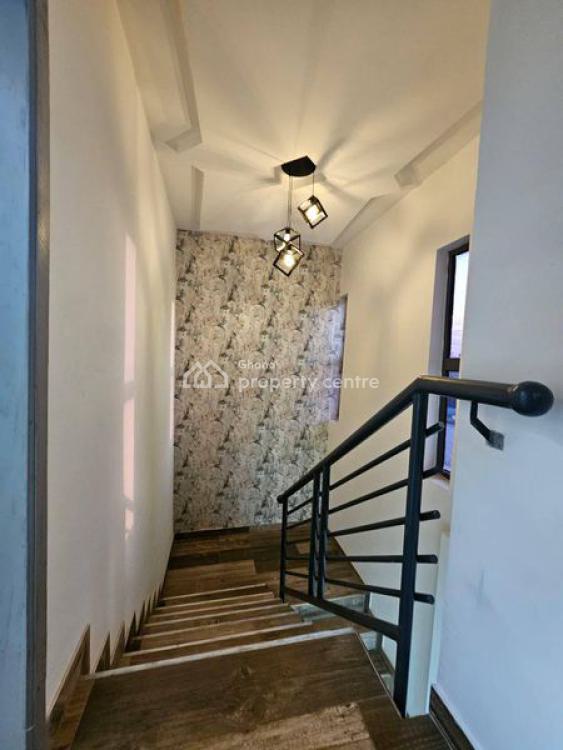Executive Duplex Gated Community 2 Bedrooms Apartment, K. Boat, Dome, Ga East Municipal, Accra, Apartment for Rent