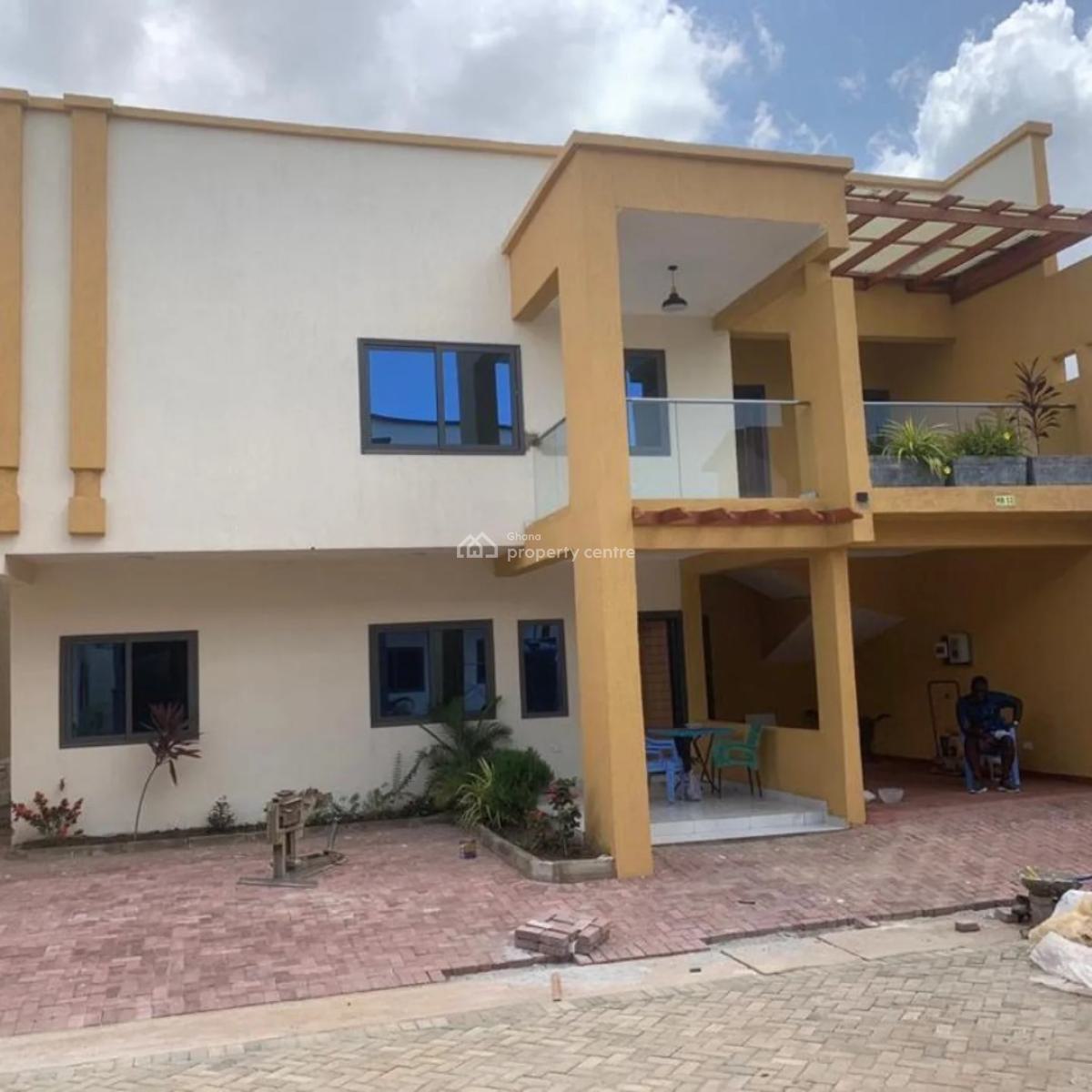 Executive En-suite 3 Bedrooms Townhouses with 1 Bq, Achimota, Accra, Townhouse for Rent