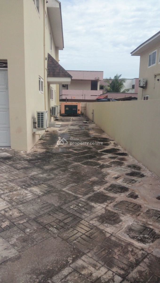4 Bedroom Townhouse with Bq, Airport Residential Area, Accra, Townhouse for Rent