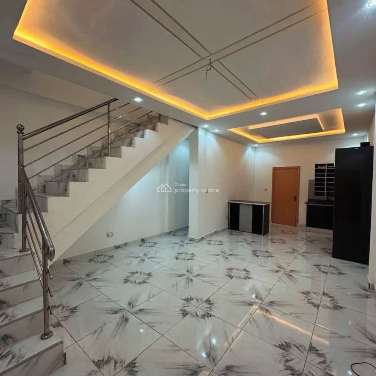 2 Bedroom One Storey Building House, East Legon School Junction, East Legon, Accra, Terraced Duplex for Sale