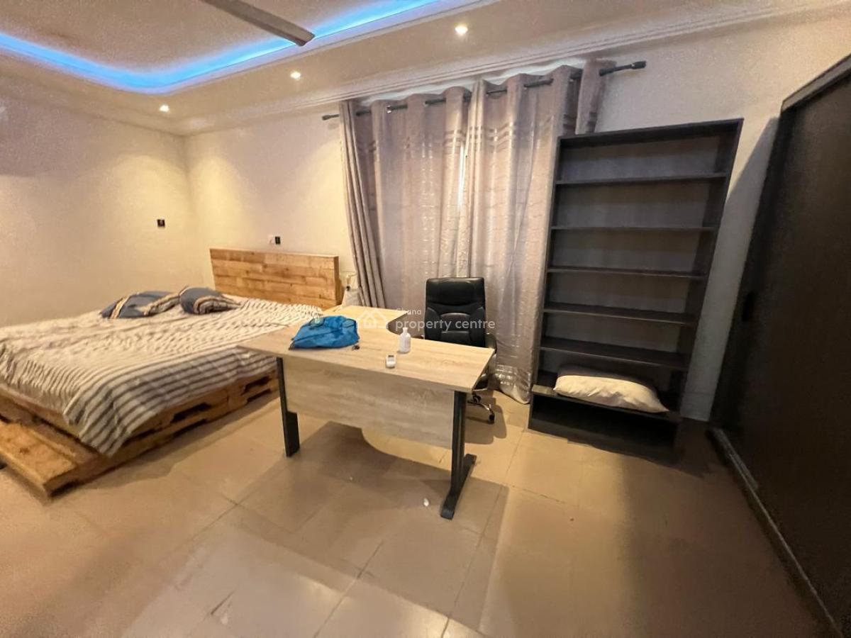 Spacious Bedrooms, Main Road, Tse Addo, Accra, House for Rent