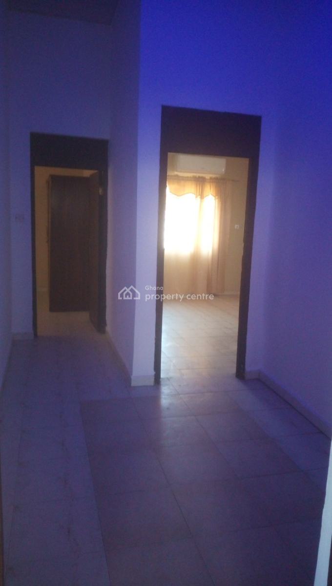 Unfurnished 3 Bedroom Self Compound House on a Tarred Road, Osu Road, South Labadi, Accra, House for Rent
