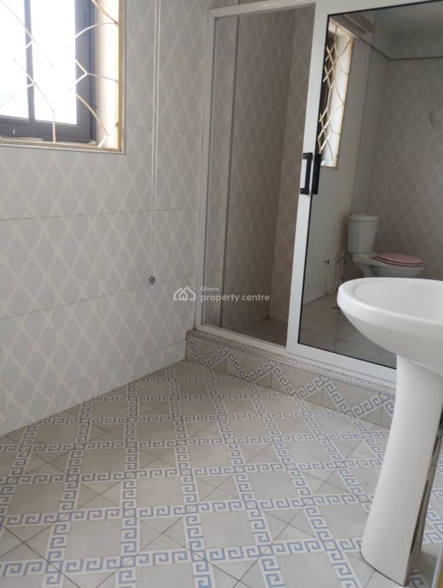 Executive 4 Bedroom Self Compound House with 2 Bedroom Bq, Tesano, Accra, House for Rent