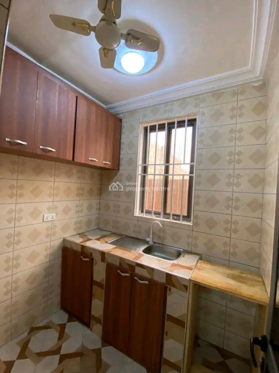 Chamber and Hall, Adenta Municipal, Accra, Apartment for Rent