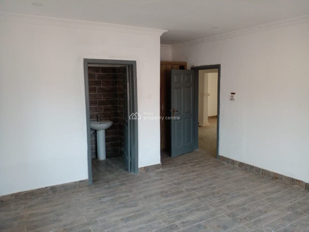 Semi-detached 3 Bedroom Self-compound House, Amrahia, Amrahia, Adenta Municipal, Accra, Semi-detached Bungalow for Rent