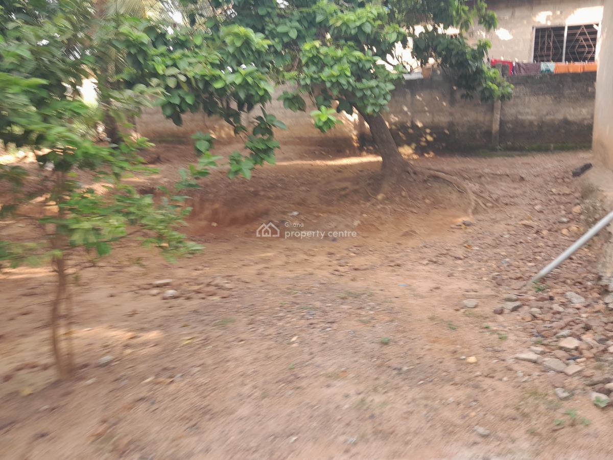 4 Bedrooms, Asuofia,  on Abrepo Road., Kumasi Metropolitan, Ashanti, House for Sale