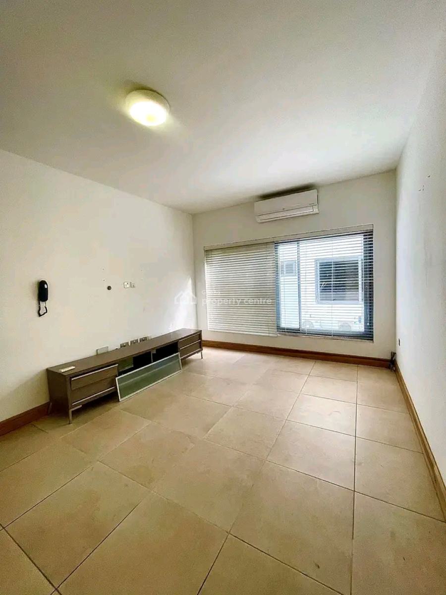 Unfurnished 4bedroom Townhouse @ North Ridge, North Ridge, Accra, Townhouse for Rent