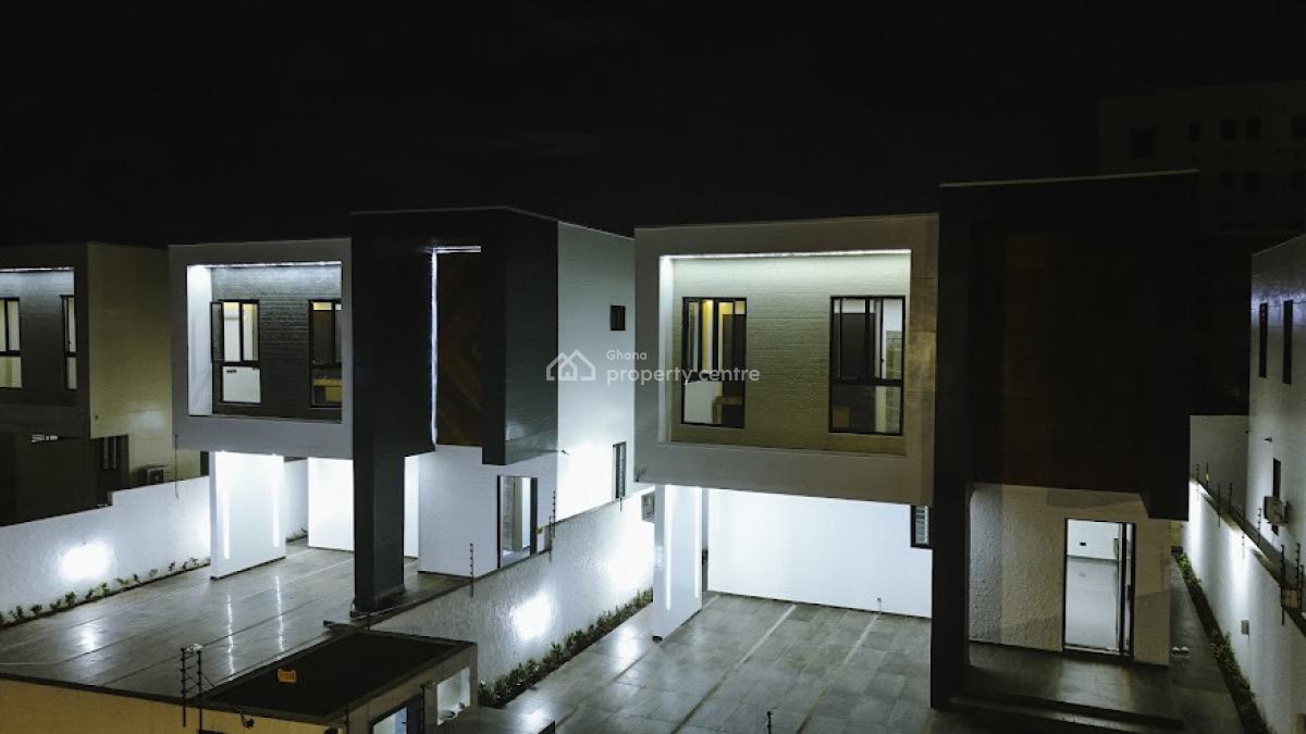 Detached 3 Bedroom Duplex with Staff Quarters, Mahama Road, East Airport, Airport Residential Area, Accra, Detached Duplex for Sale