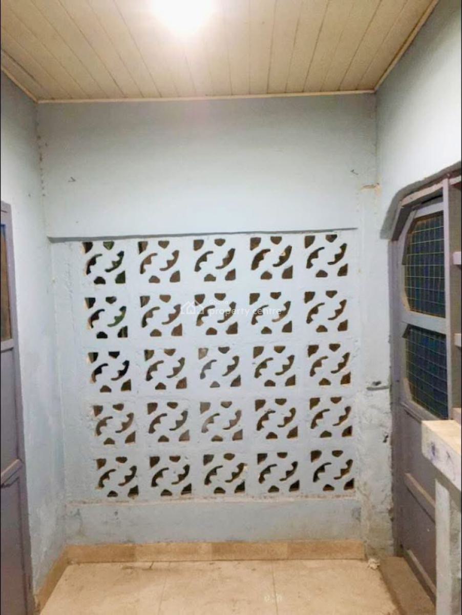 Very Spacious Chamber & Hall Self Contain, Wireless, Labadi-aborm, Accra, Mini Flat for Rent