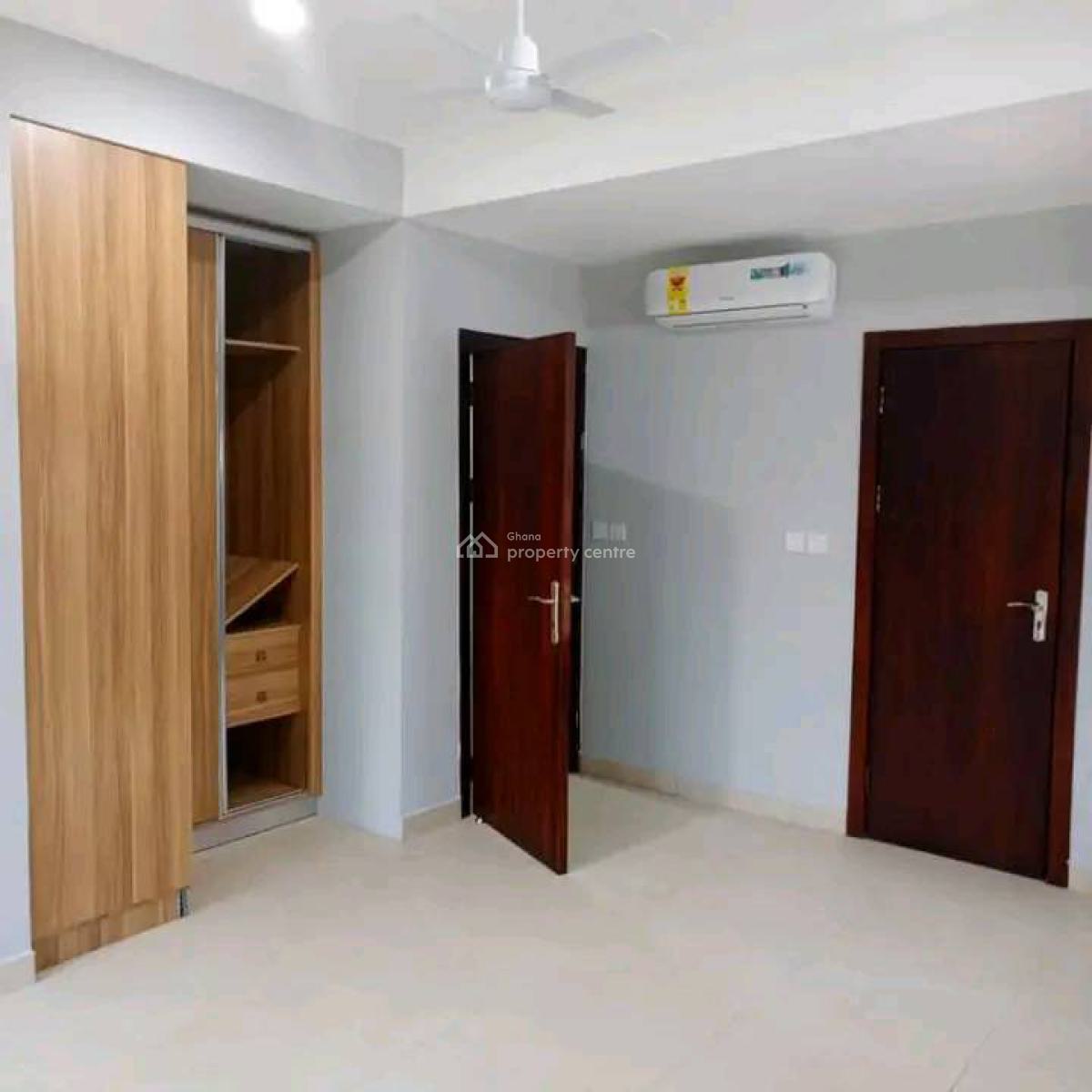 Executive 3 Bedroom Townhouse with Boys Quarter at Burma Hill, East Airport, Airport Residential Area, Accra, Townhouse for Rent