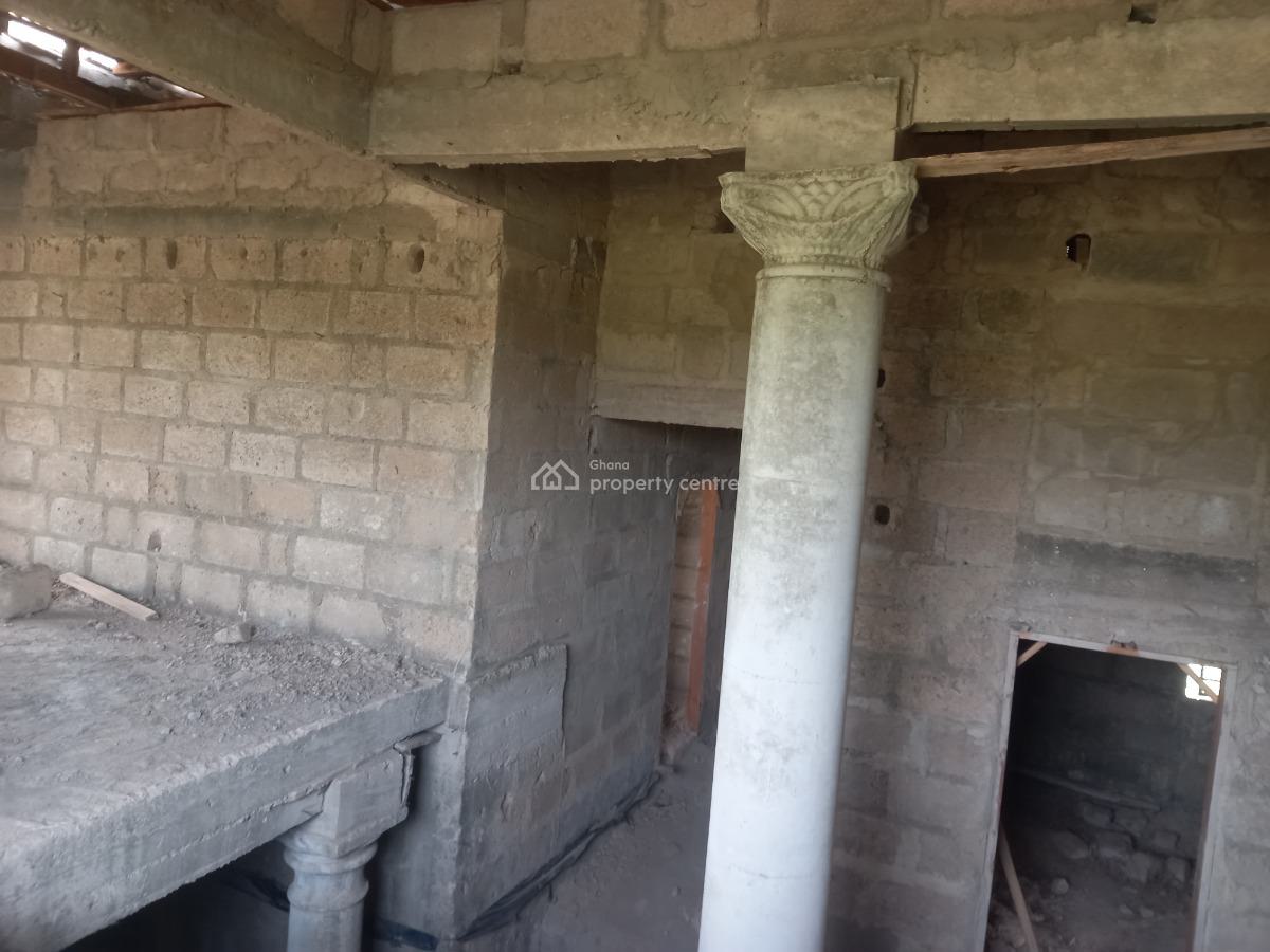 4 Bedrooms, Bomfa/ Obono, Near Fawoade Mampongteng., Kumasi Metropolitan, Ashanti, House for Sale
