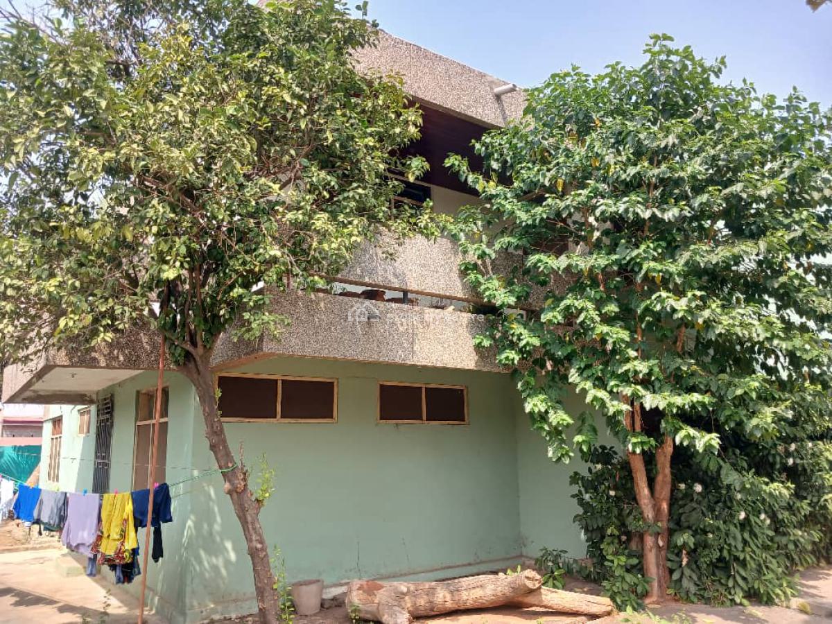 *registered 6brm Storey + Outhouse on Almost One & Half Plots @ Odorko, South Odorkor Sakaman, Ga South Municipal, Accra, House for Sale