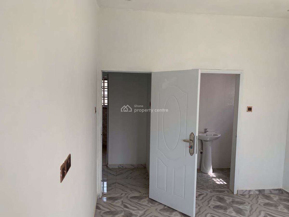 *3 Master Brm House  @ Oyarifa, Adenta Municipal*, Adenta Municipal, Oyarifa, La Nkwantanang Madina Municipal, Accra, Land for Sale