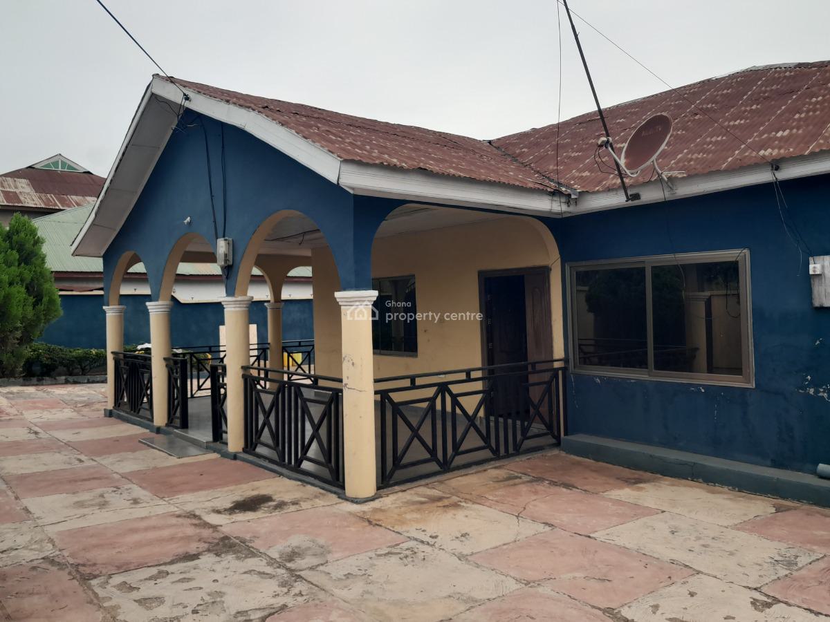 4 Bedrooms, Anwomaso, on Tech Ejisu Road, Near Tech,oduom, Boadi, Kumasi Metropolitan, Ashanti, House for Sale