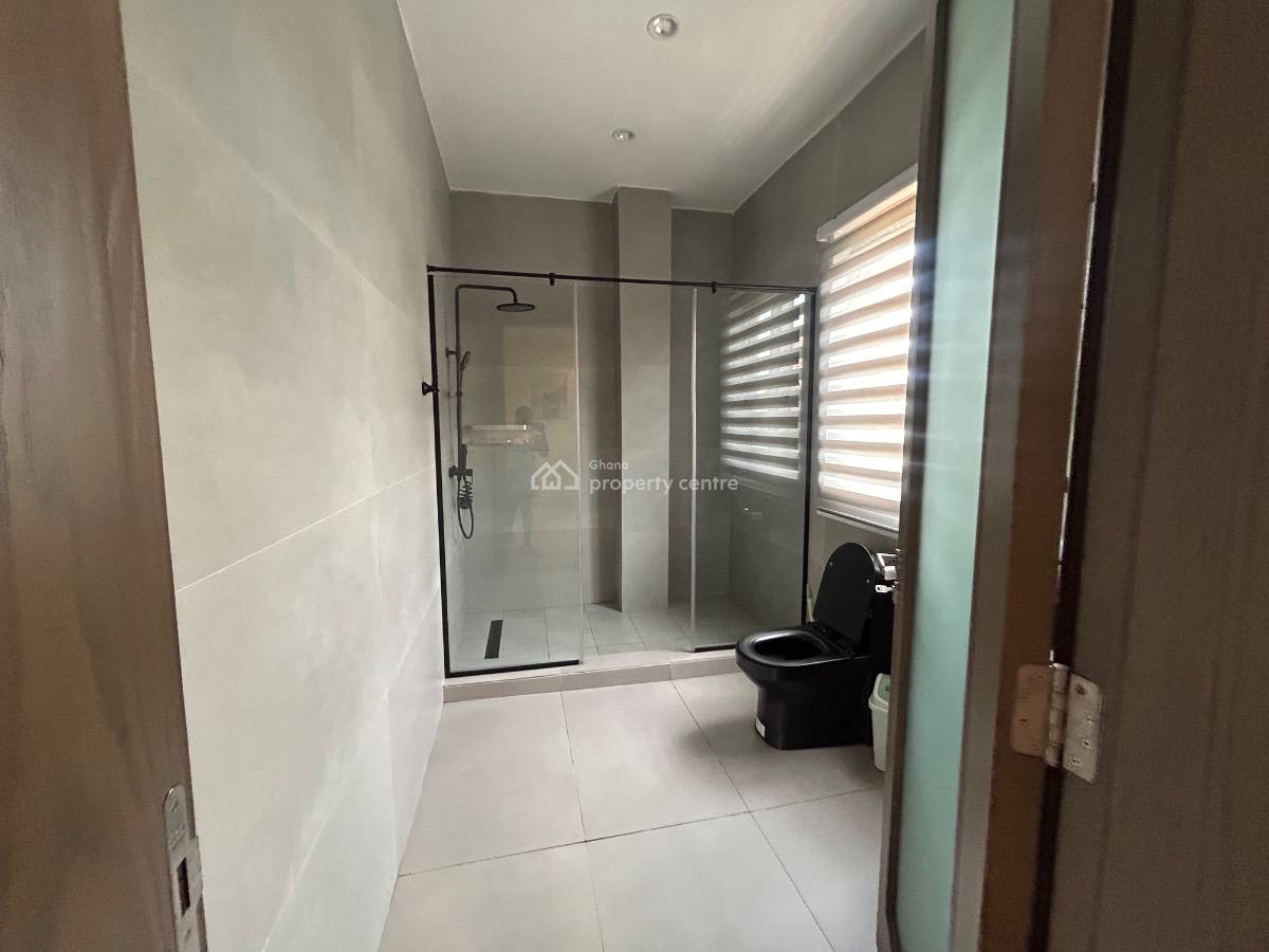 Spacious 3 Bedroom Furnished and Serviced, Cantonment, Lawrounds Agency, Cantonments, Accra, Apartment Short Let