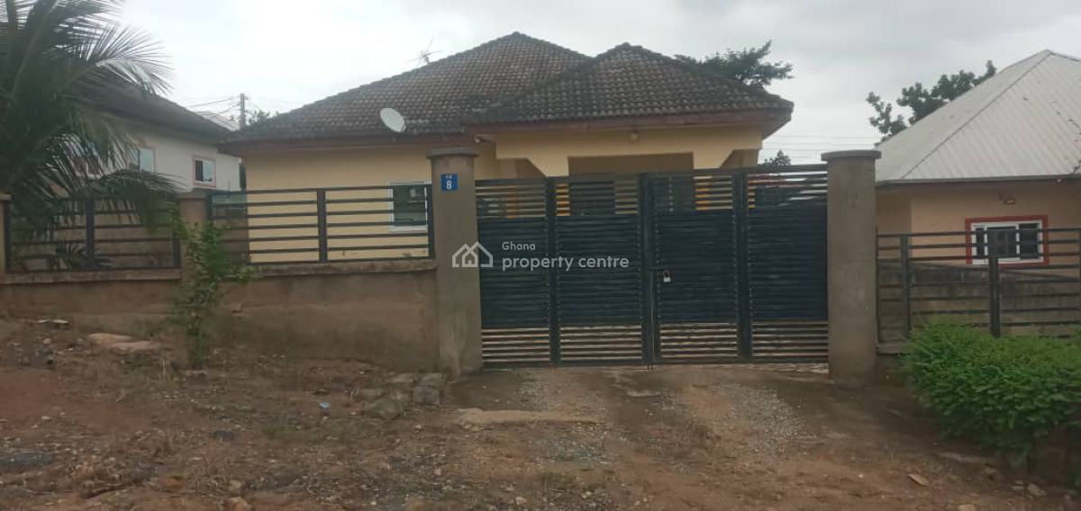 3 Bedroom Mansion, Koans Estate Pampaso, Nsawam, Akuapim South Municipal, Eastern Region, Detached Duplex for Sale