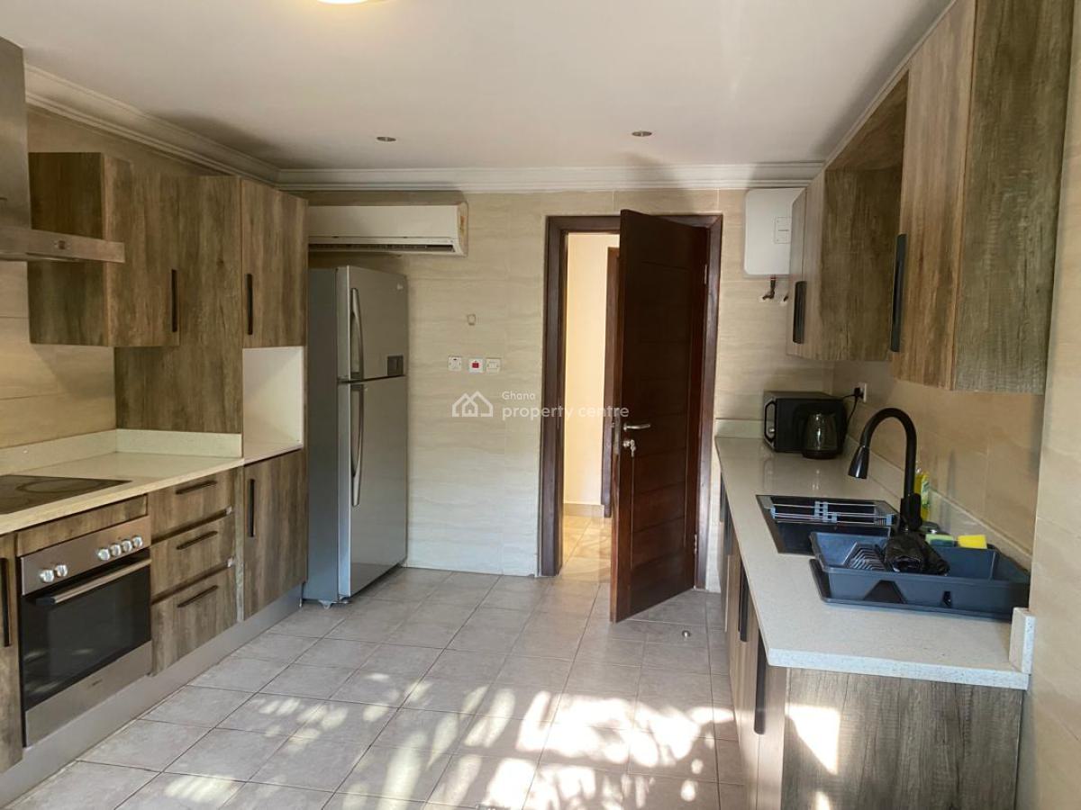 Luxury 2-bedroom Furnished Apartment, North Ridge, Accra, Apartment Short Let