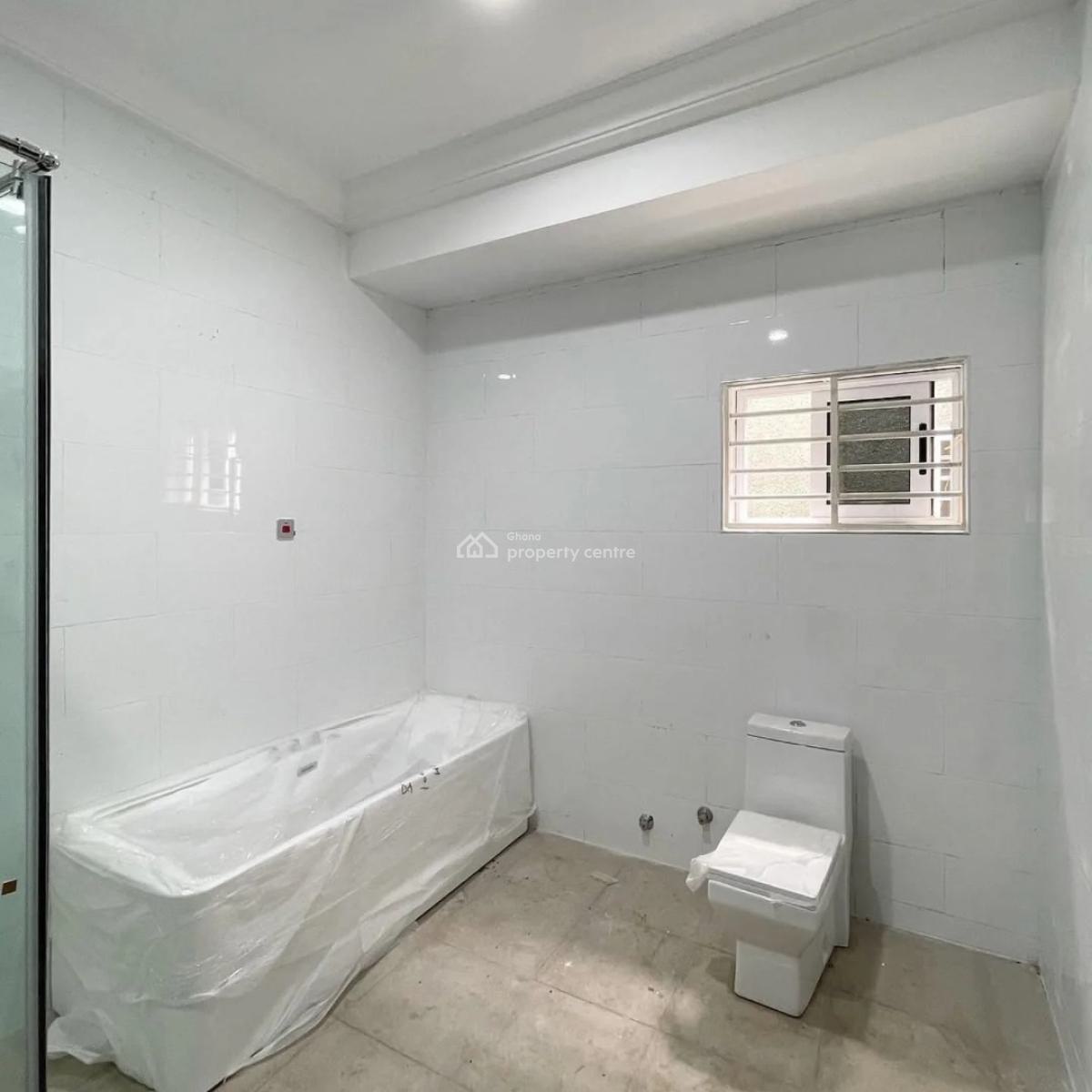 Executive 4 Bedrooms House at Lakeside Estate, Ashaley Botwe, Adenta Municipal, Accra, House for Rent