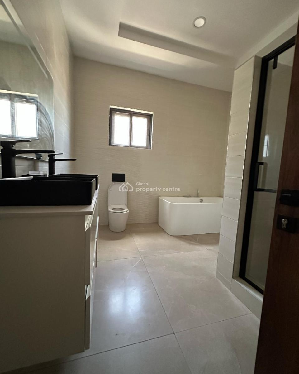 Executive 4 Bedrooms Gated Community Houses with 1bq at East Airport, East Airport, Airport Residential Area, Accra, House for Sale