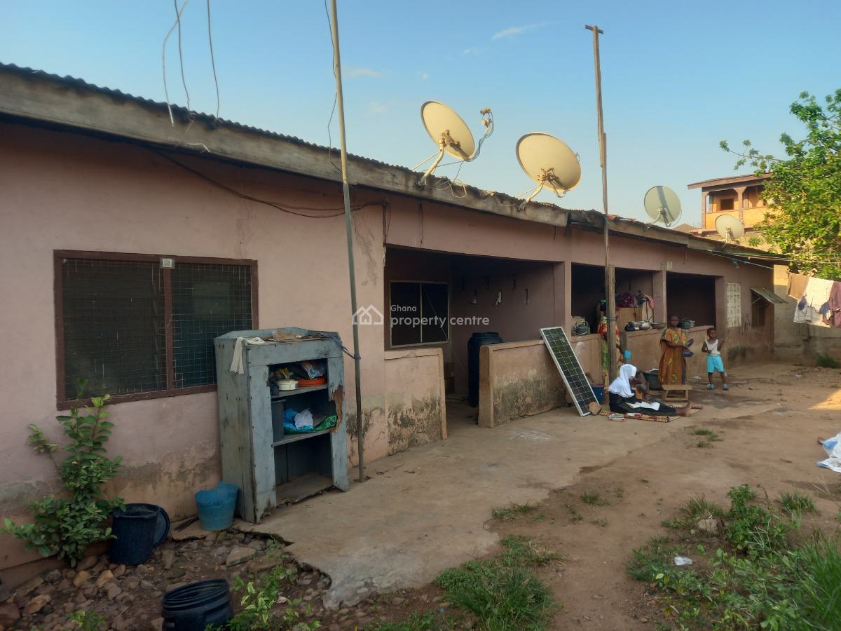 7 Bedrooms, Buokrom, Kumasi Metropolitan, Ashanti, House for Sale