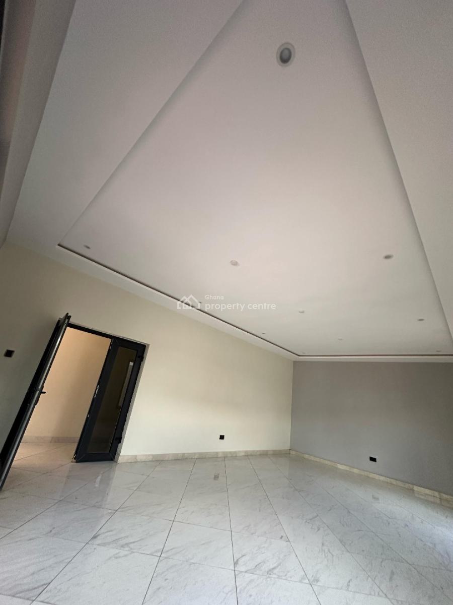 4 Bedrooms House in a Gated Community, East Airport, Airport Residential Area, Accra, Detached Duplex for Sale